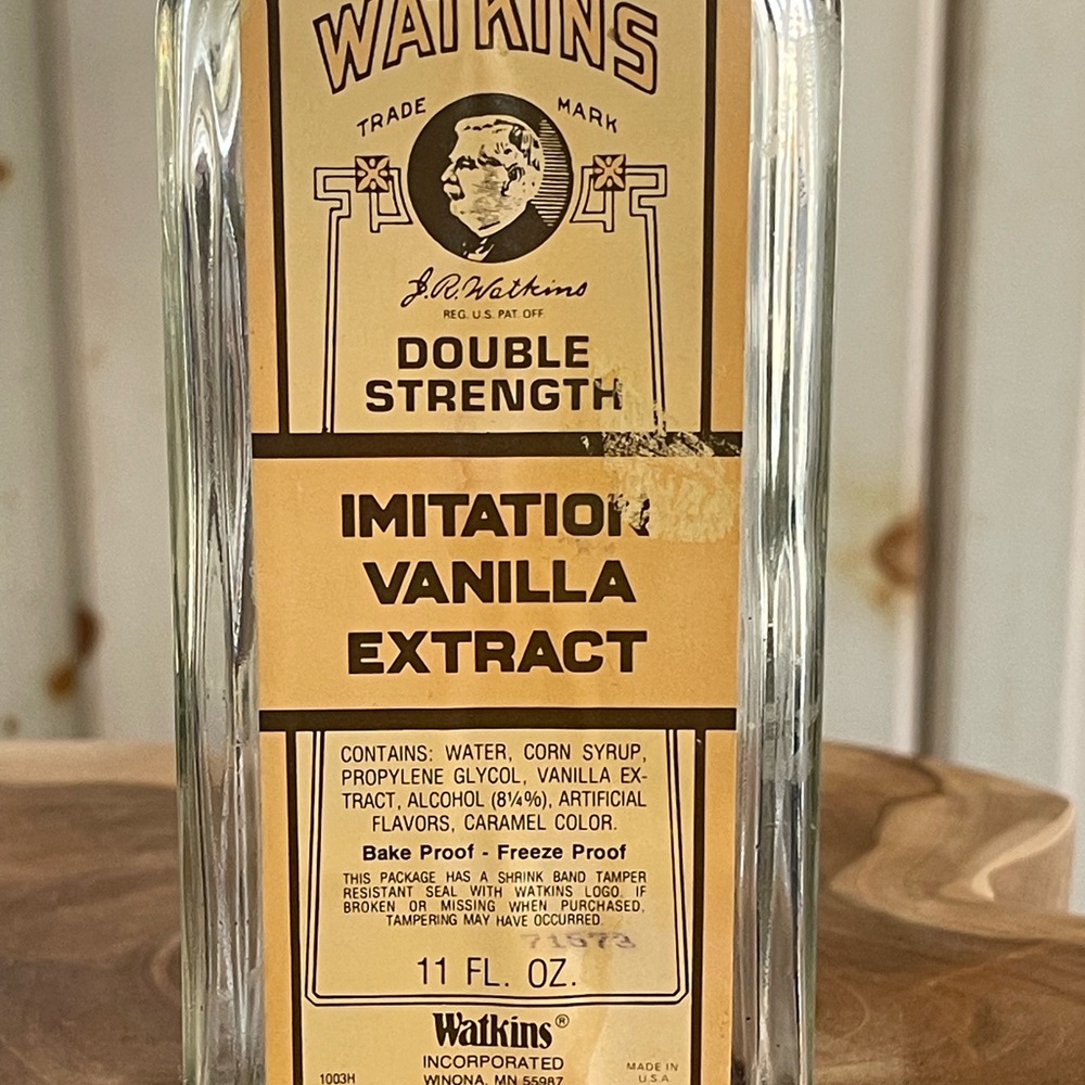 Vintage Watkins Double Strength Vanilla Extract bottle! - Picture 7 of 9